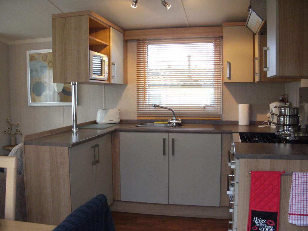Presthaven Sands Holiday Park 3 And 2 Bed Caravans Prestatyn Habitación foto